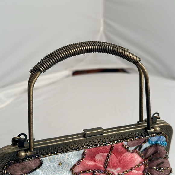 Unbranded vintage style light blue beaded evening bag - Picture 13 of 14